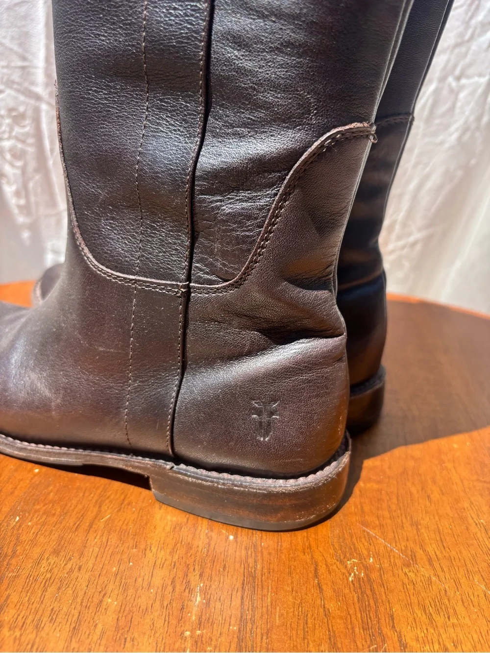 Frye long low